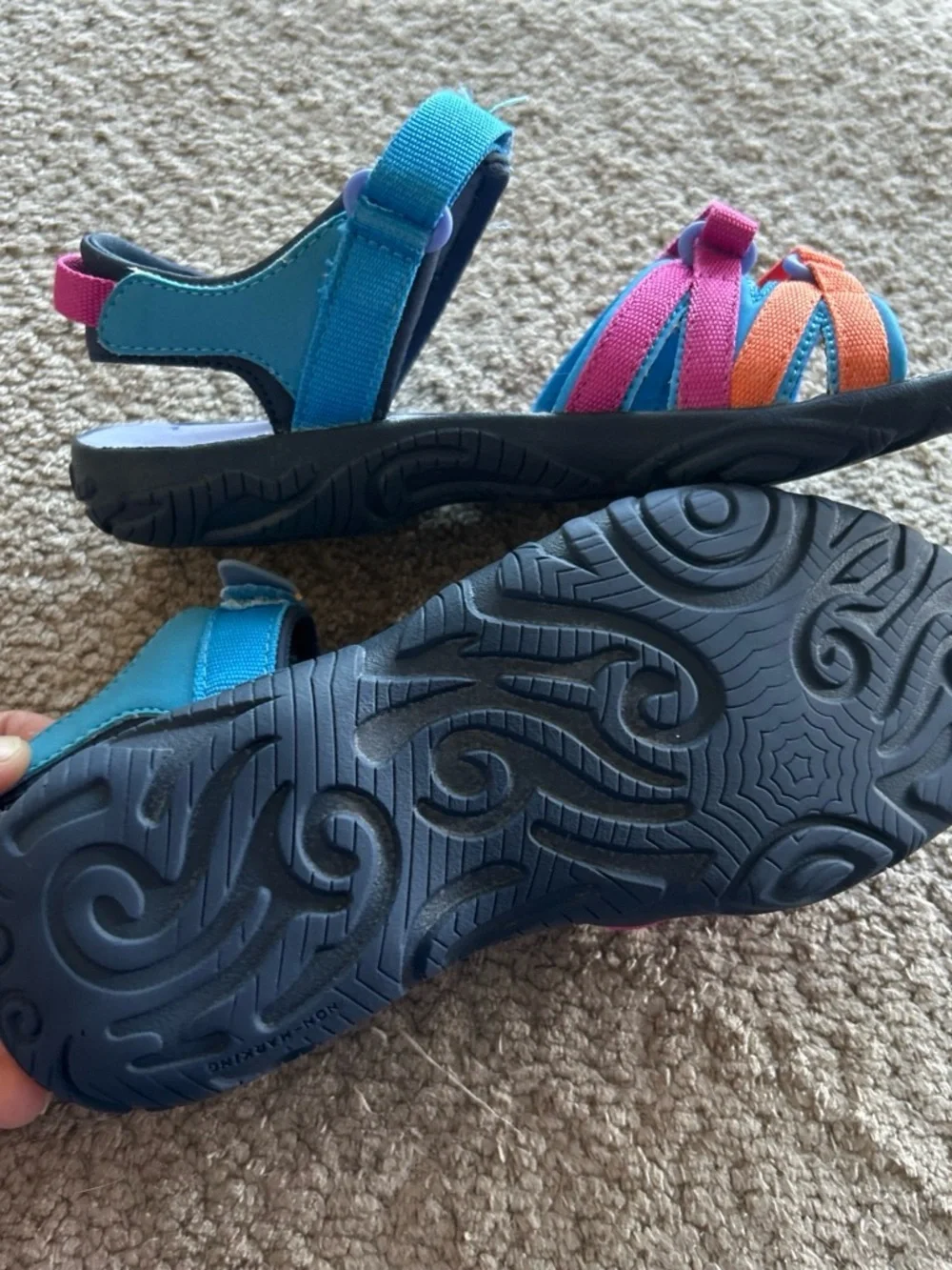 Teva secure hook